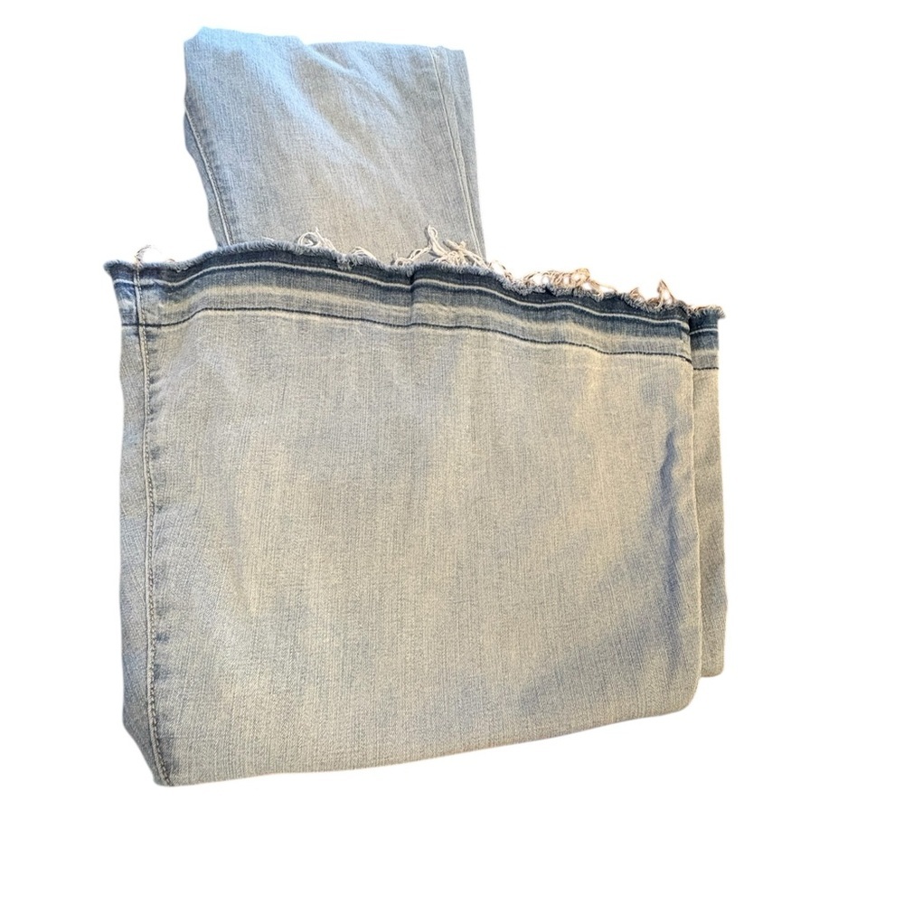 Free People We The Free IRREPLACEABLE Kent Blue Flare Raw Hem Button Fly Jeans - Picture 7 of 10